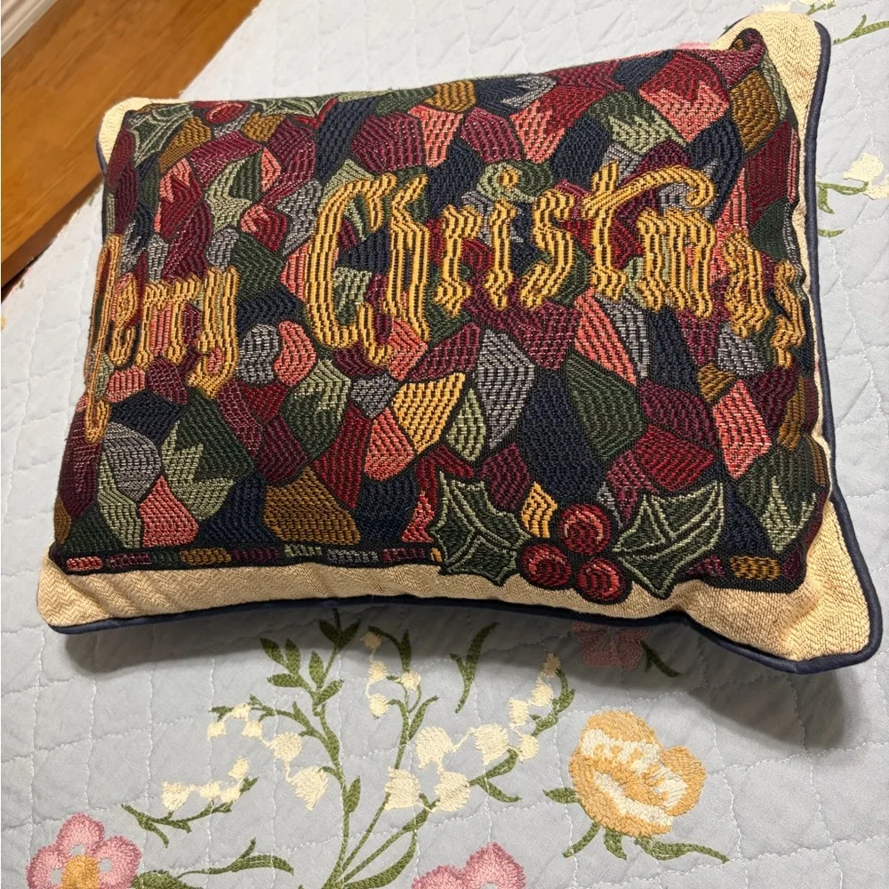 Vintage 90’s Festive Holiday PreOwned Pillow with Merry Christmas Design See Pic
